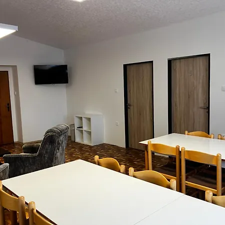 Ve Sportovni Hale Appartement